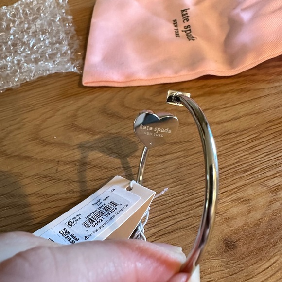 Kate Spade New York Bracelet Heart Arrow Heritage Flex Cuff Silver Tone - Picture 5 of 6
